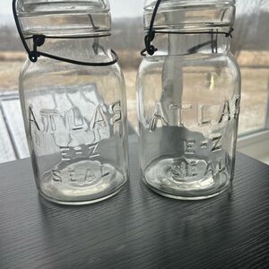Set Of 2 Atlas E-Z SEAL Clear Glass Quart Canning Jar W/Wire Bale and Glass Lid